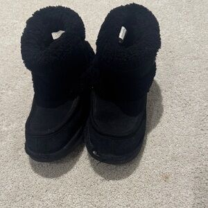 UGG Black Kids Slippers